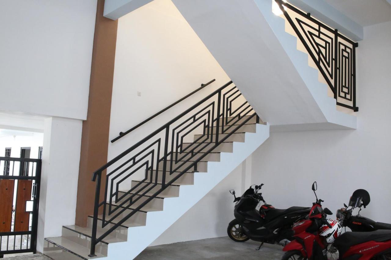 Reddoorz Syariah Near Suncity Mall Madiun Exterior foto