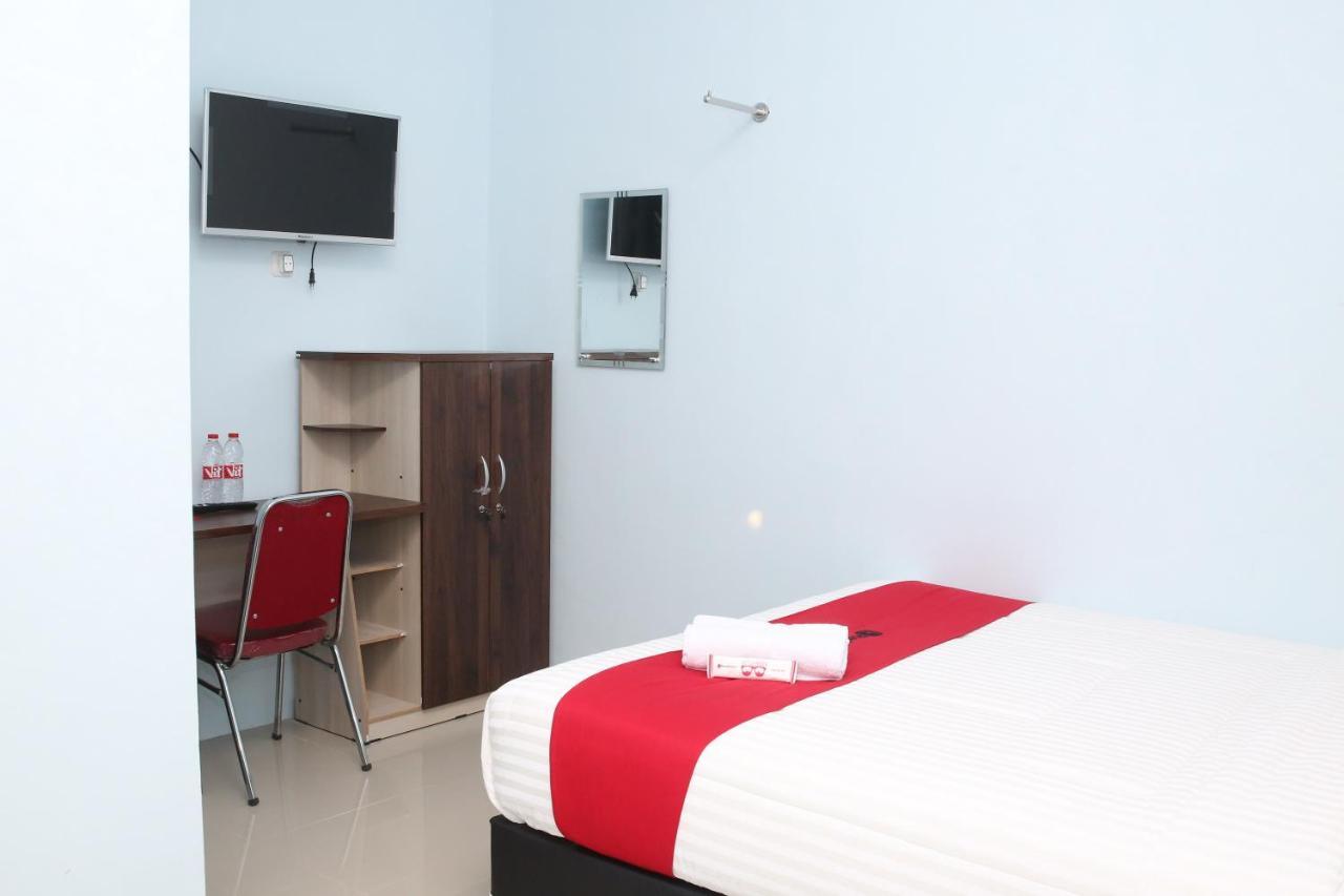 Reddoorz Syariah Near Suncity Mall Madiun Exterior foto
