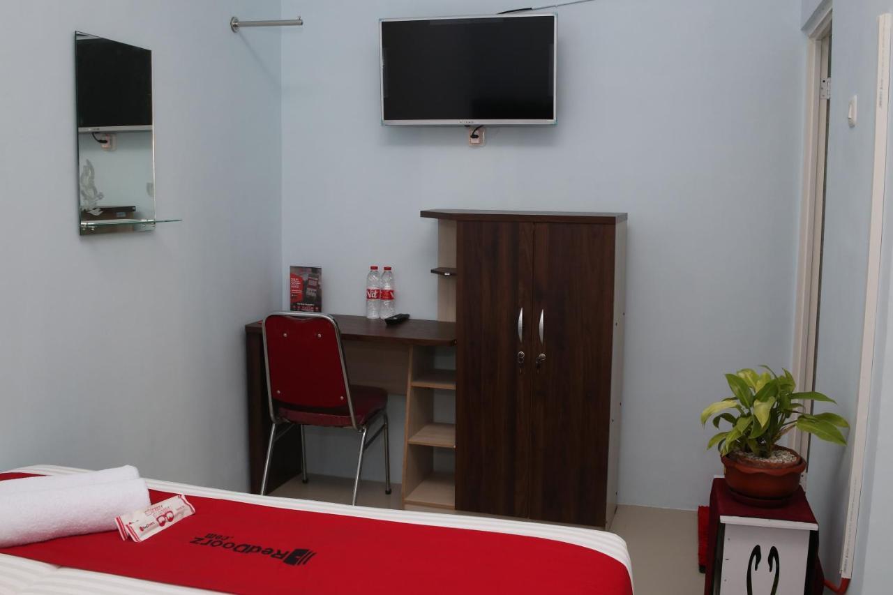 Reddoorz Syariah Near Suncity Mall Madiun Exterior foto