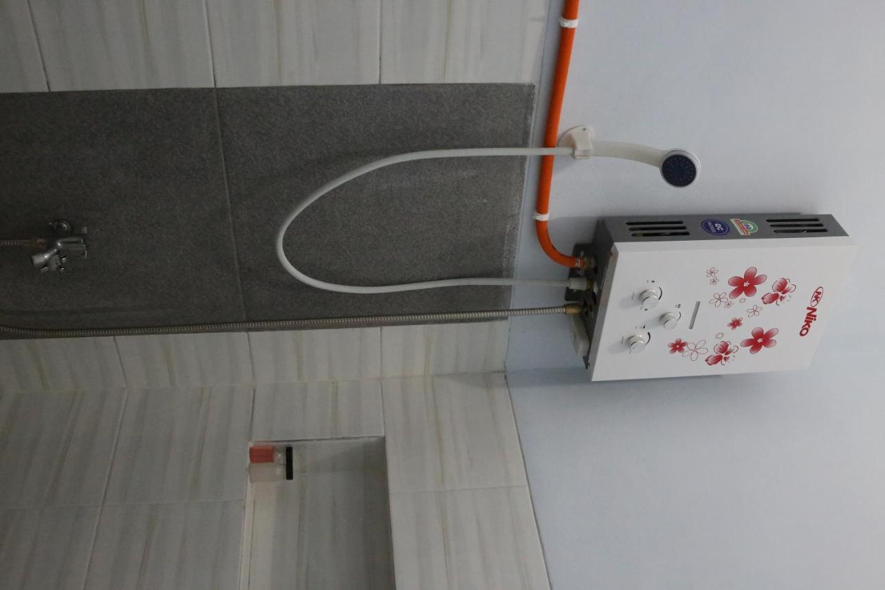 Reddoorz Syariah Near Suncity Mall Madiun Exterior foto