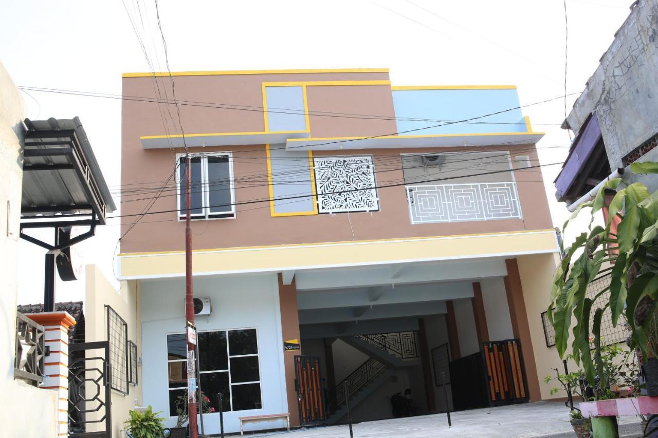 Reddoorz Syariah Near Suncity Mall Madiun Exterior foto